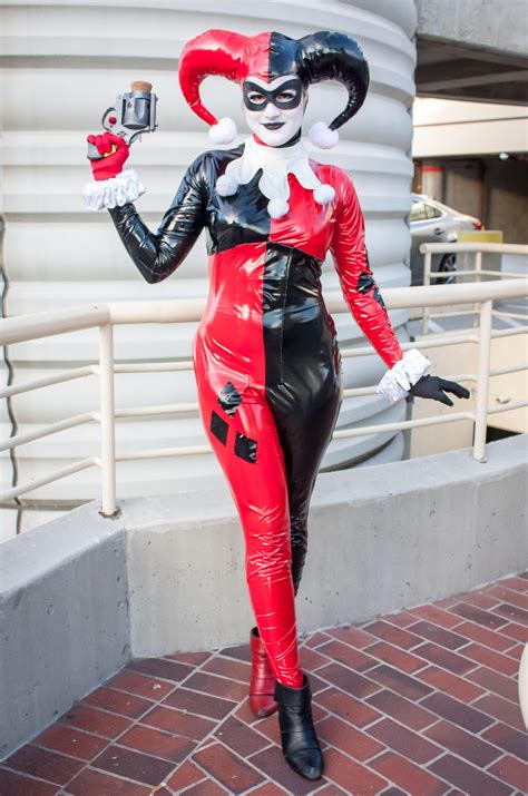 harley quinn classic cosplay|harley quinn classic outfit.